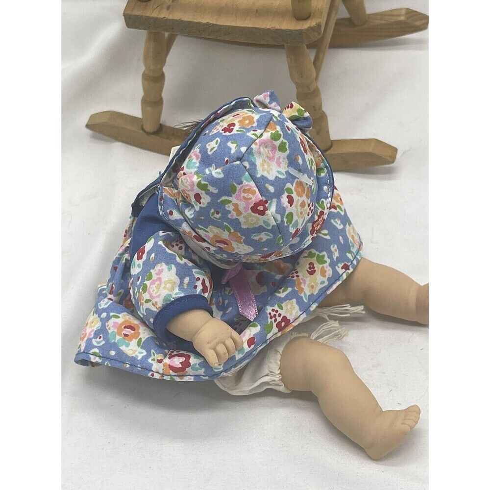 Palm Pal Bean Bag Kids Expression Yawn Licking Face Dolls On Rocking Chair 1996 - Picture 7 of 15